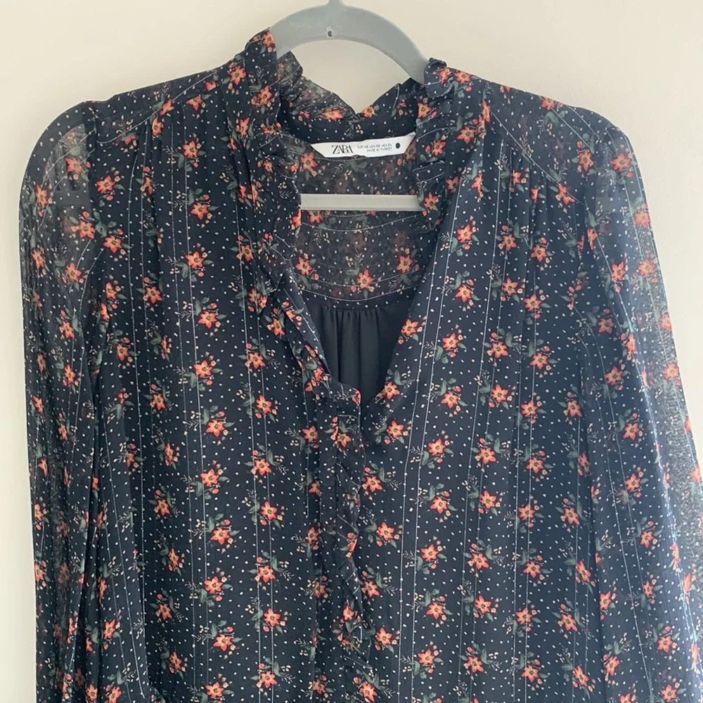 Zara Ruffled Print Dress - Picture 3 of 3